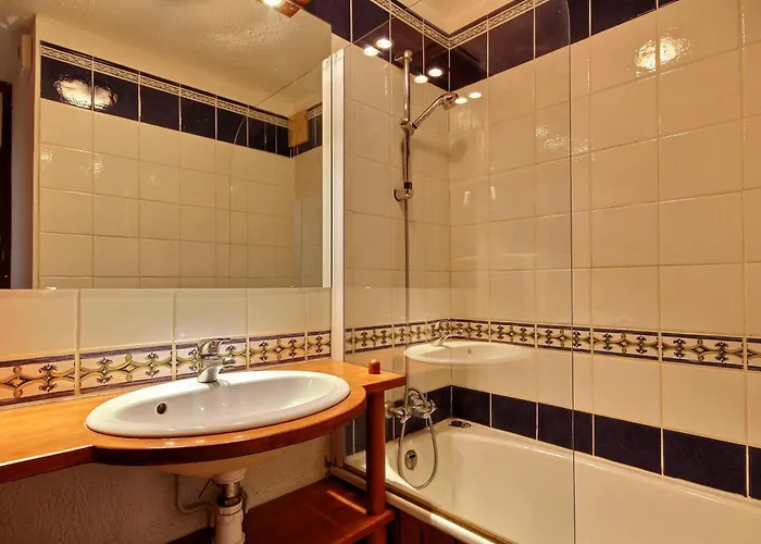 2p 5 Pers, Vue Mont-blanc, Proche Pistes - Fr-1-455-16 *